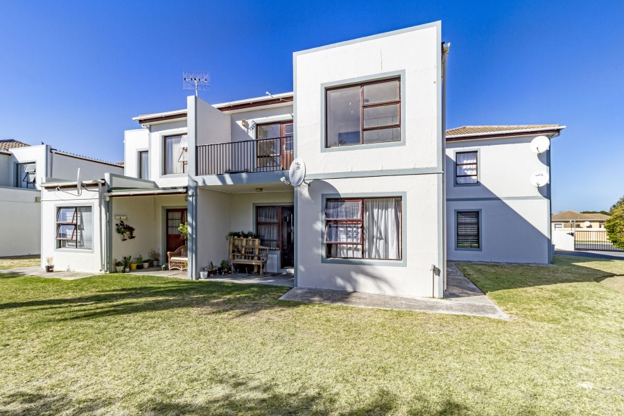 2 Bedroom Property for Sale in Twin Palms Western Cape